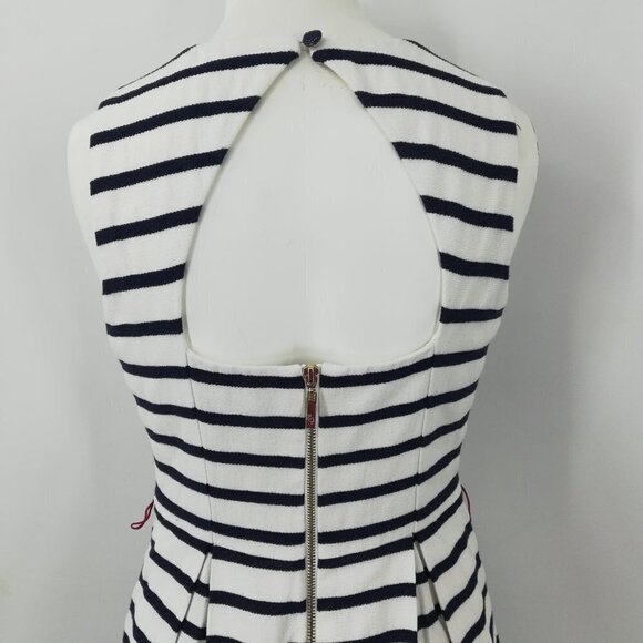 Eliza J Striped Pleated Dress Size 2 Lined Cutout Keyhole Back Nautical Belted - Picture 9 of 12